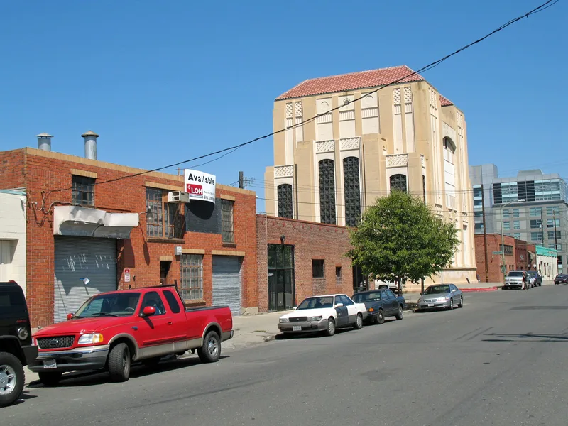 Oakland Waterfront Warehouse District, Oakland, California