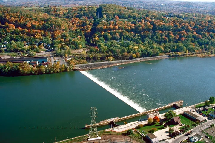 Allegheny River Lock and Dam No. 4, Natrona, Pennsylvania