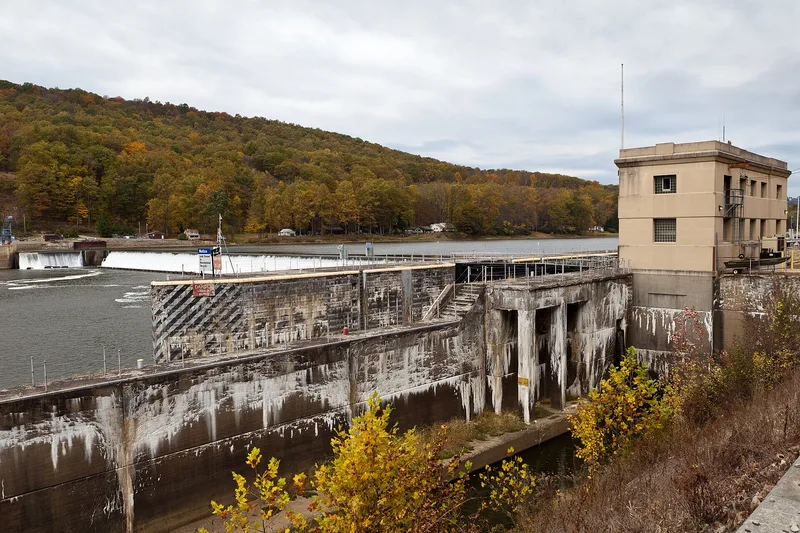 Allegheny River Lock and Dam No. 9, Widnoon, Pennsylvania
