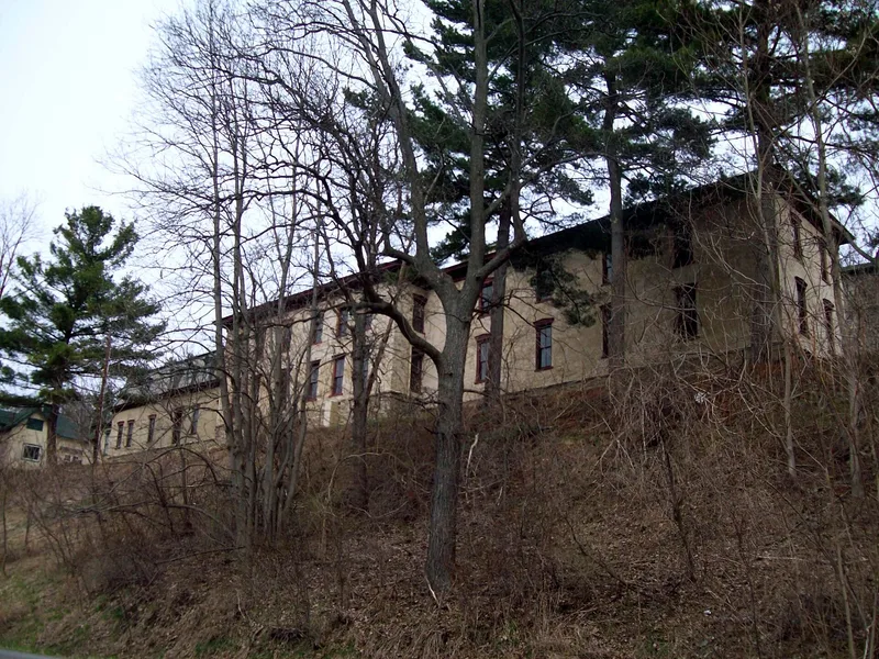 Germania Wine Cellars, New York