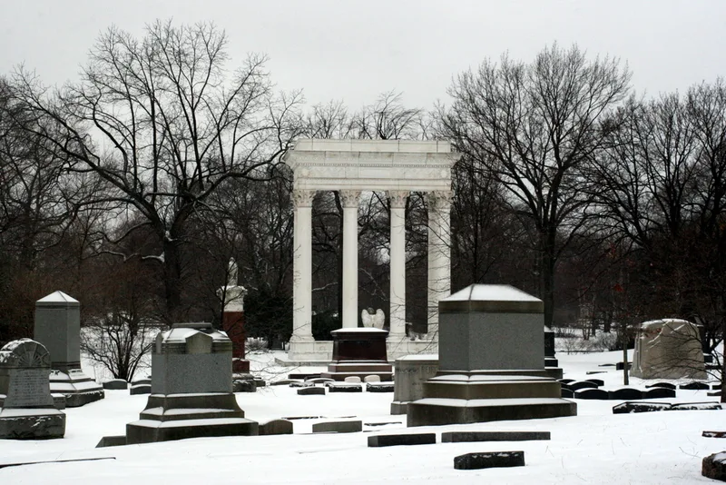 Graceland Cemetery, Illinois