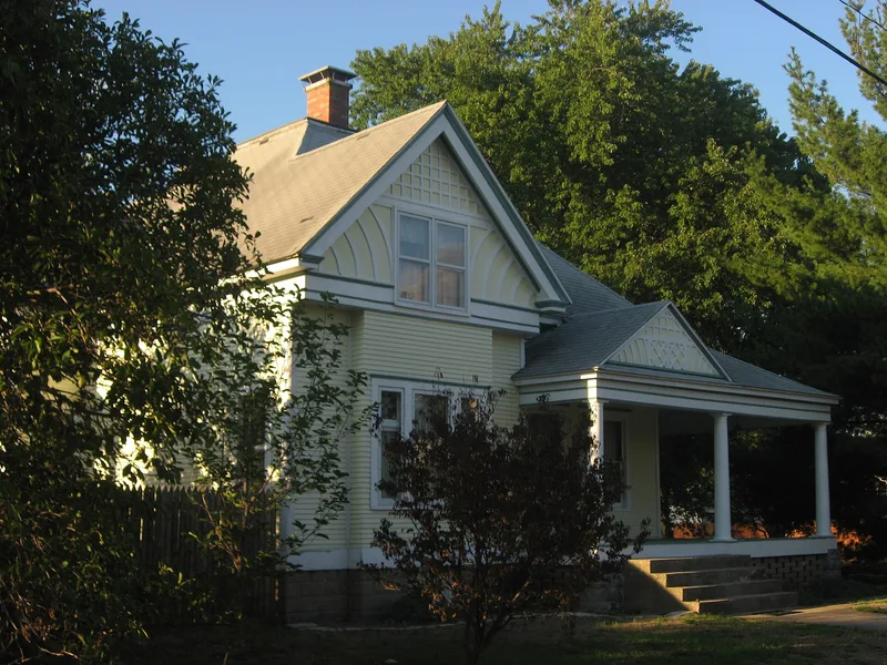 Meyer, Pearl and Bess, House, Flora, Illinois