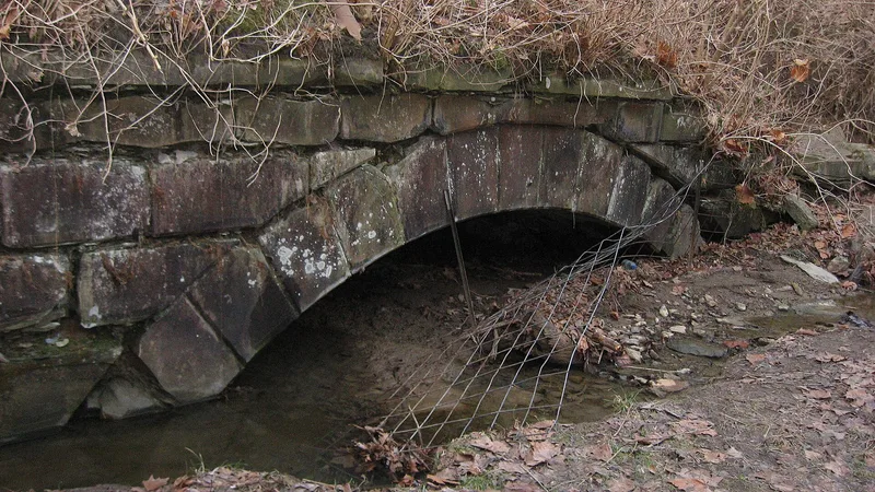 Cincinnati and Whitewater Canal Tunnel, Cleves, Ohio