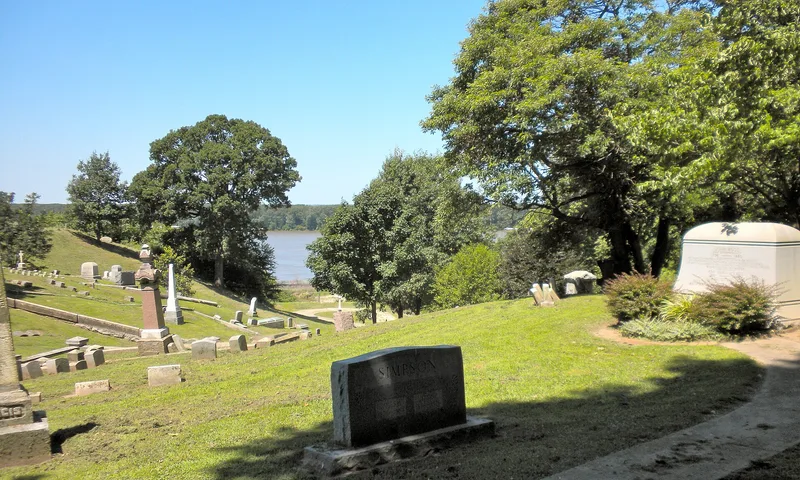 Woodland Cemetery, Illinois