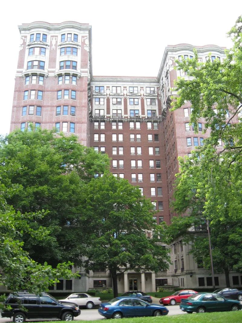 Aquitania, The, Chicago, Illinois
