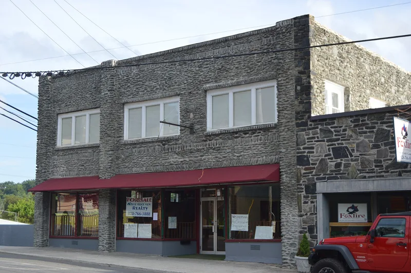 Gunter Building, Spruce Pine, North Carolina