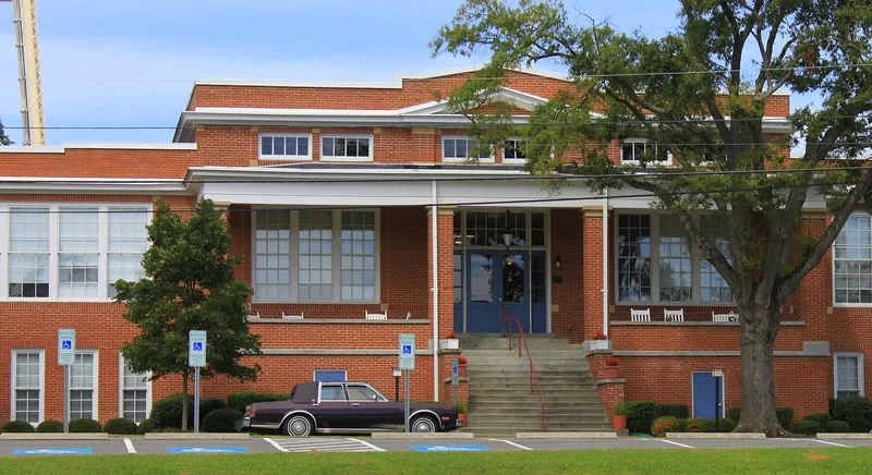 Dallas Graded and High School, Dallas, North Carolina