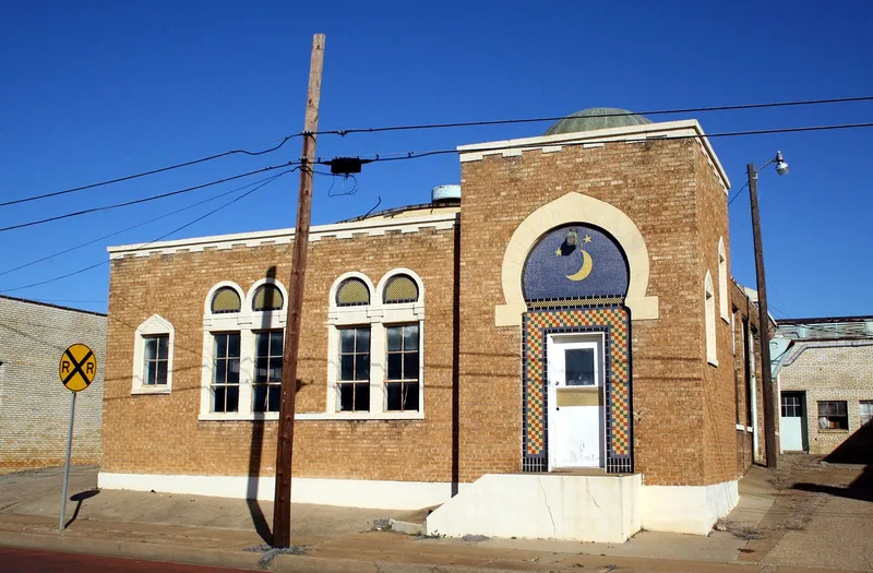 Crescent Laundry, Tyler, Texas