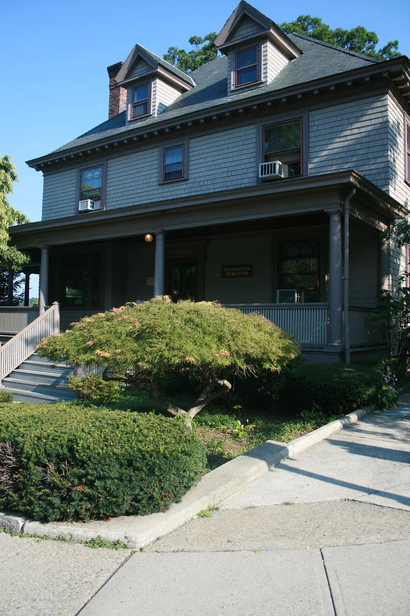 Dean, Frank L. and Mabel H., House, Worcester, Massachusetts