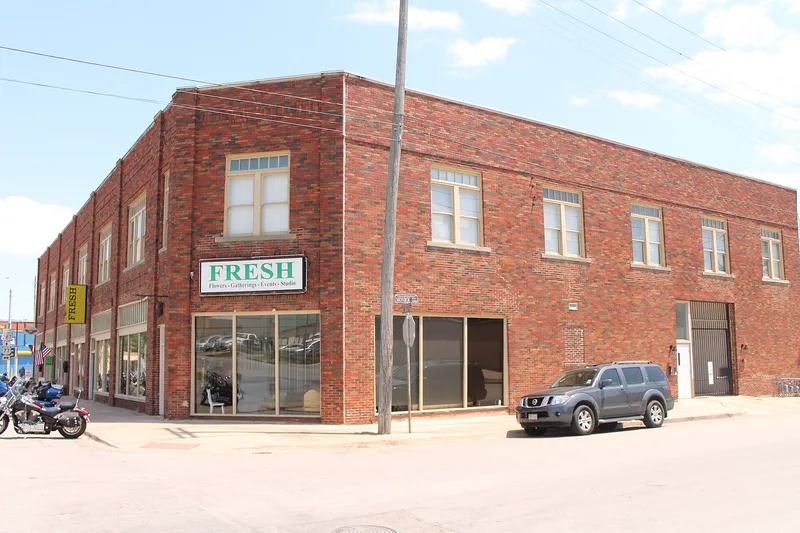 Highway Garage, Waxahachie, Texas