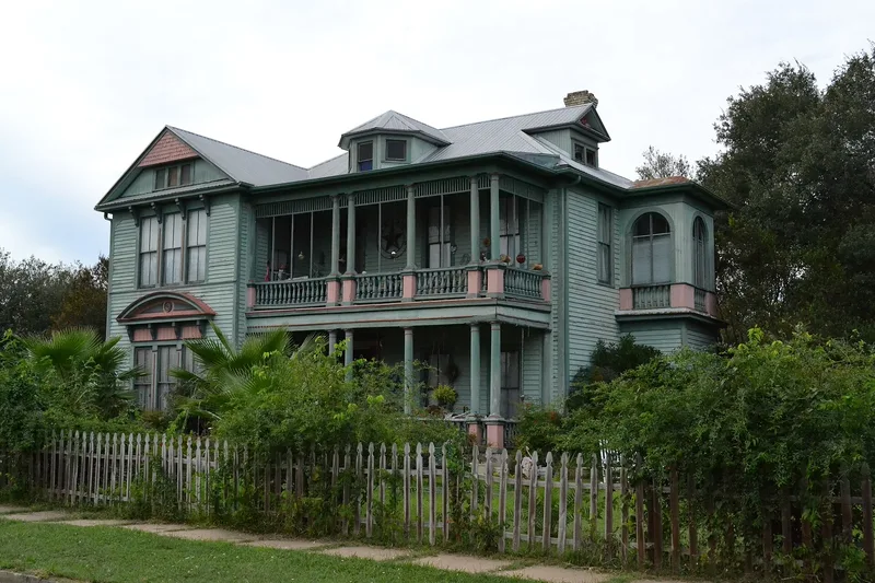 Spooner, Thomas Harrison and Mollie, House, Gonzales, Texas