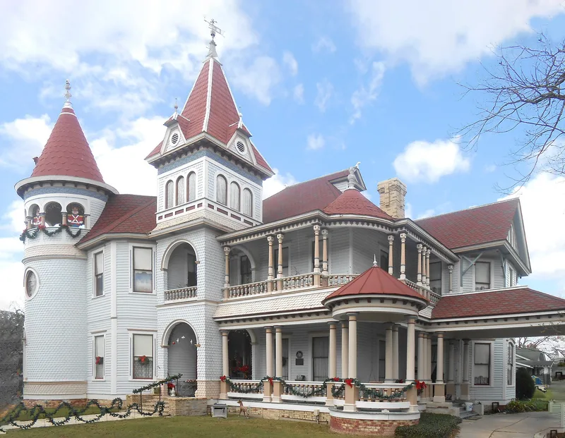 Houston, William Buckner and Sue, House, Gonzales, Texas