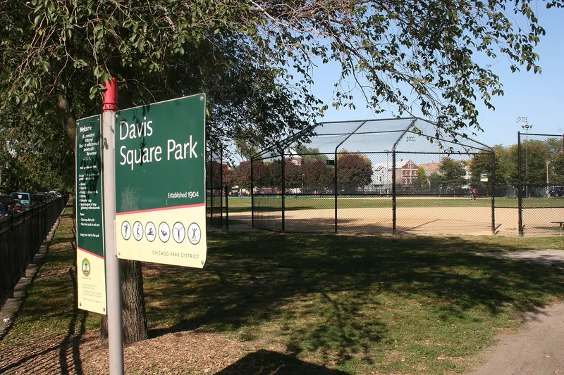 Davis Square, Chicago, Illinois