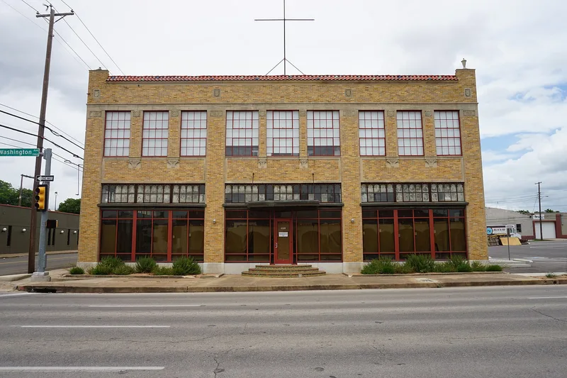 McDermott Motors Building, Waco, Texas