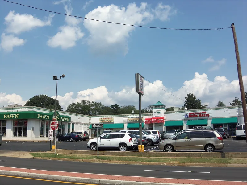Glebe Center, Arlington, Virginia