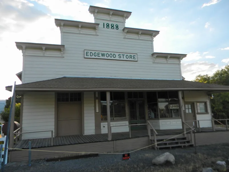 Edgewood Store, Edgewood, California