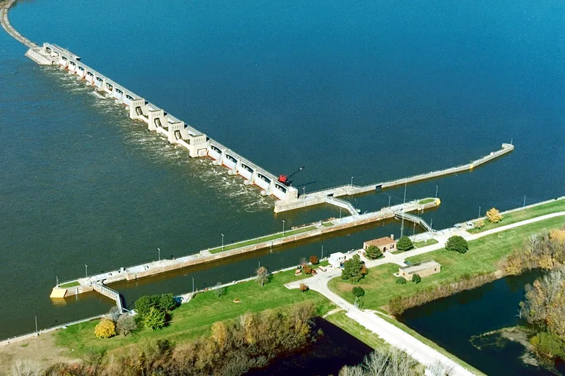 Lock and Dam No. 18 Historic District, Gladstone, Illinois