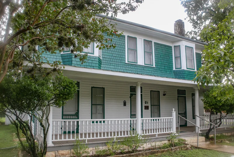 Langford, B.F., Jr. and Mary Hay, House, Bandera, Texas