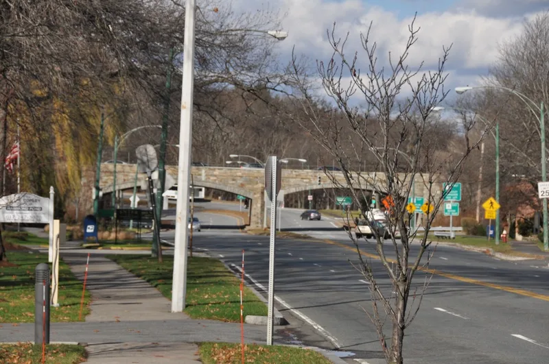 Hammond Pond Parkway, Massachusetts