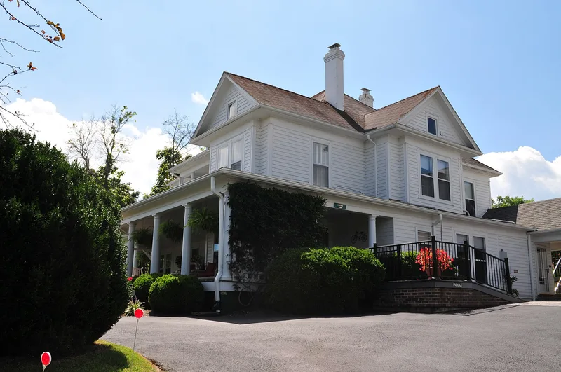 Cox, Dr. Virgil, House, Galax, Virginia