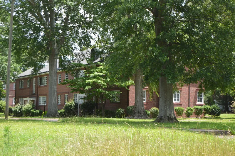Kinston Apartments, Kinston, North Carolina