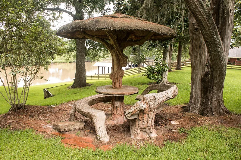 Palapa Table for James Richard Marmion, Sweeny, Texas