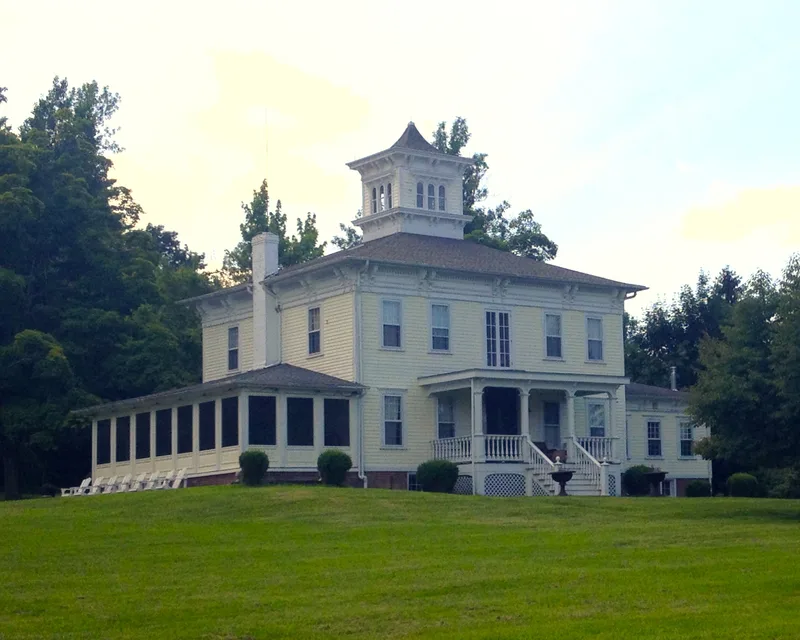 Pulver, William and Victoria, House, Snyderville, New York