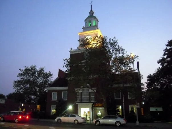 Queens County Savings Bank, Kew Gardens Hills, New York