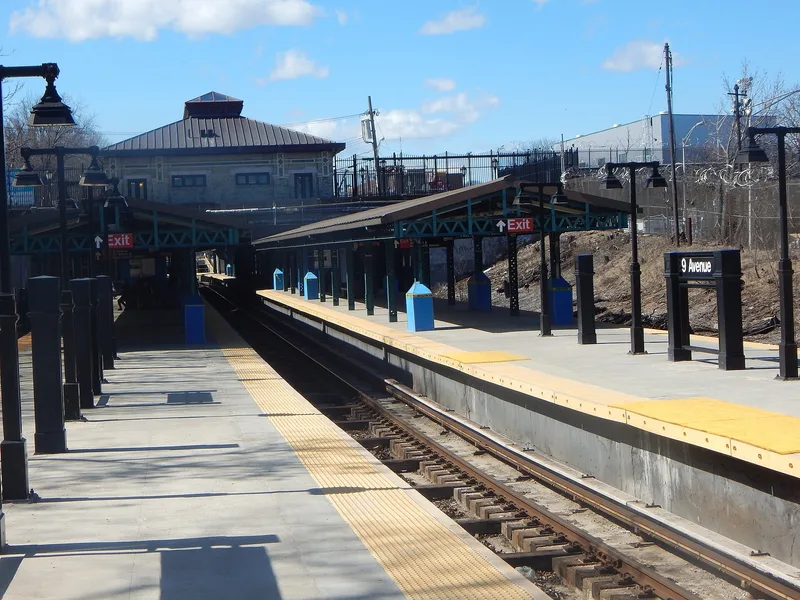 9th Avenue Station (Dual System BRT), Brooklyn, New York