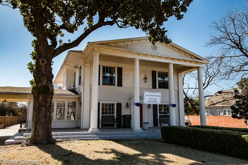 Vaught House, Arlington, Texas