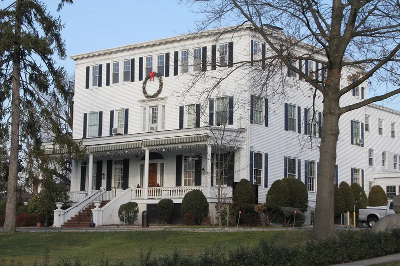 Douglaston Historic District, New York