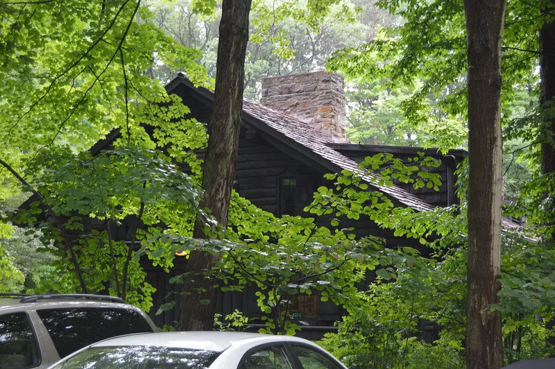 Look About Lodge, Bentleyville, Ohio