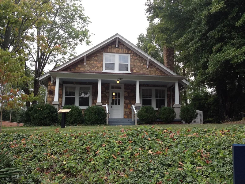 Holt, Charles B., House, Charlottesville, Virginia