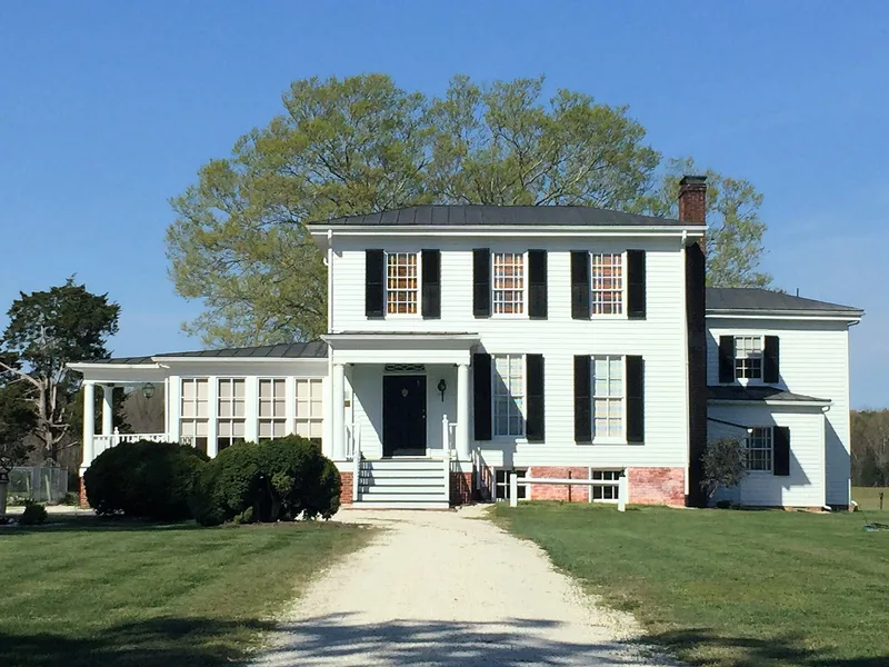 Auburn, Bowling Green, Virginia