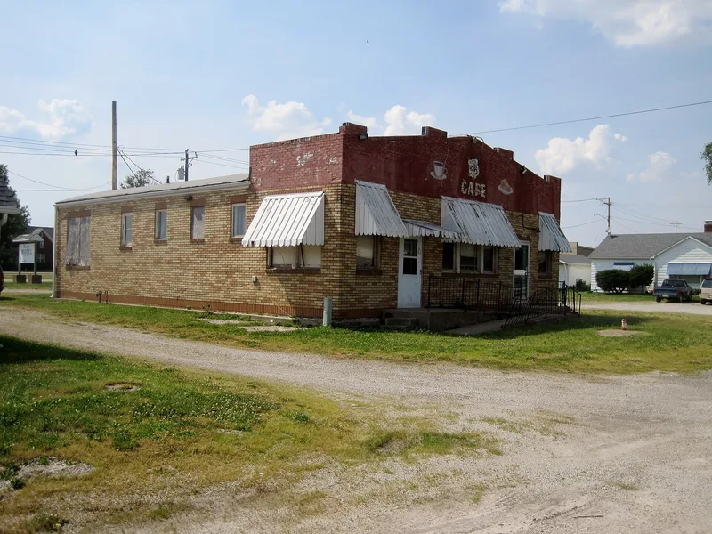 Belvidere Cafe, Motel and Gas Station, Litchfield, Illinois