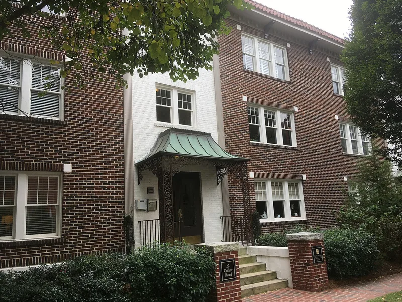 Apartments at 22-24 Collier Road, Atlanta, Georgia