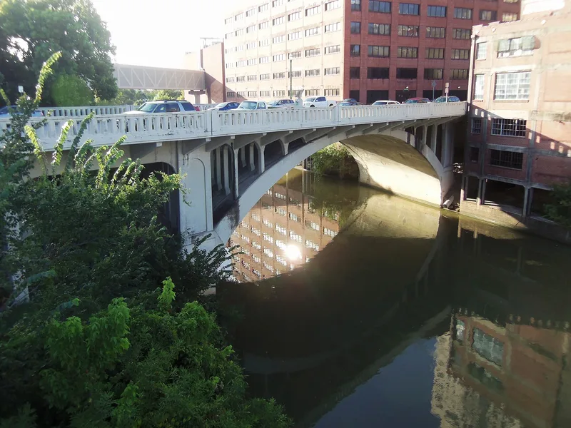 San Jacinto Street Bridge over Buffalo Bayou, Houston, Texas