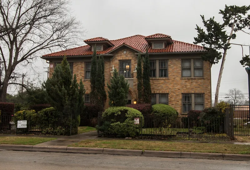 4928 Bryan Street Apartments, Dallas, Texas