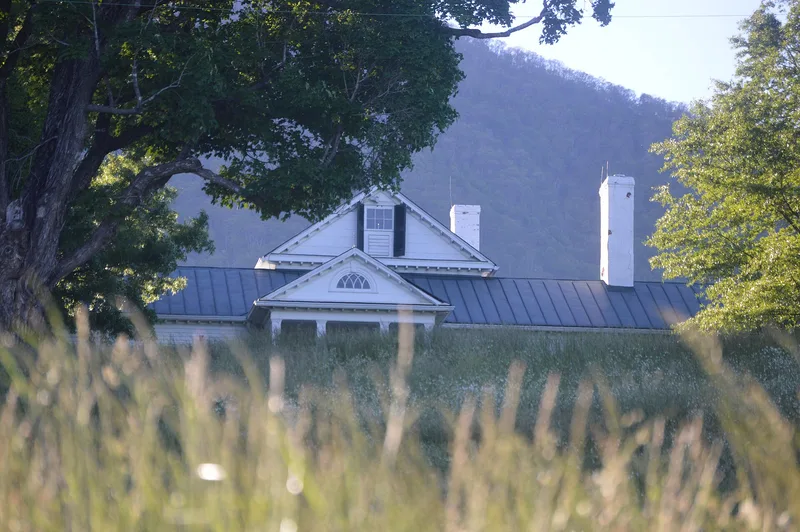 Pharsalia, Tyro, Virginia
