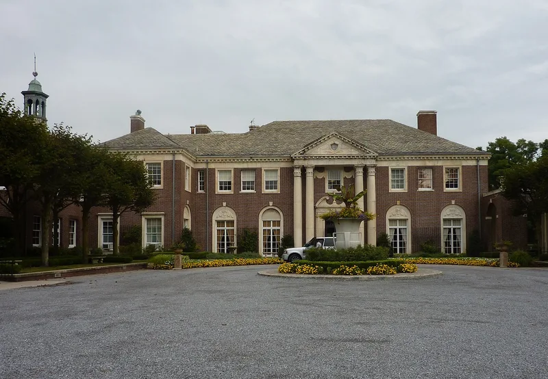 DuPont-Guest Estate, Brookville, New York