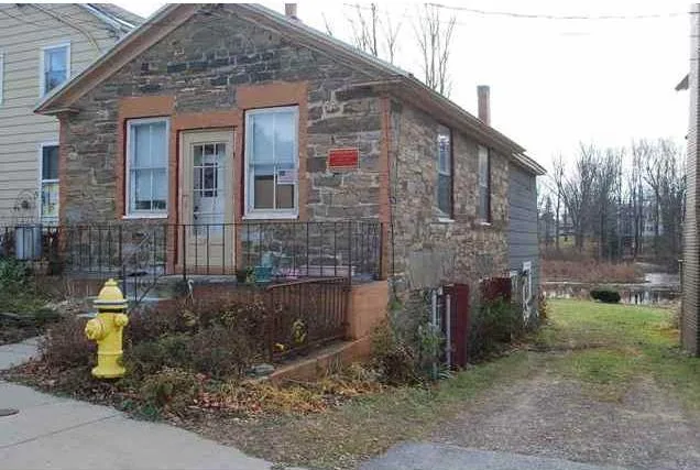 Mexico Stone Store, The, Mexico, New York
