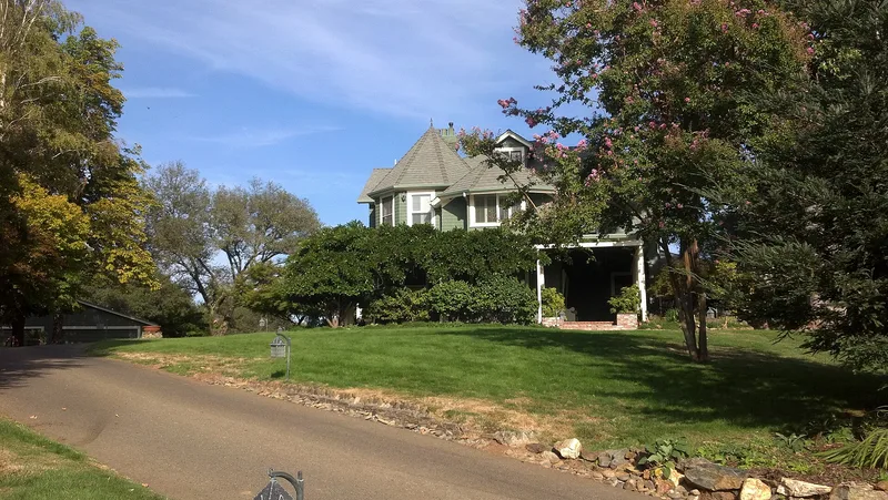 El Toyon, Auburn, California