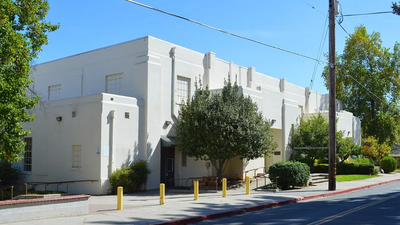 Crabbe, Earl, Gymnasium, Auburn, California