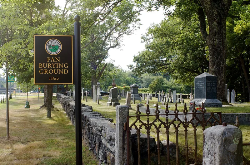 Pan Historic District, Massachusetts