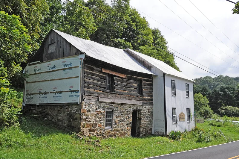 Schubert-Graber Log-Post Shop, Zionsville, Pennsylvania