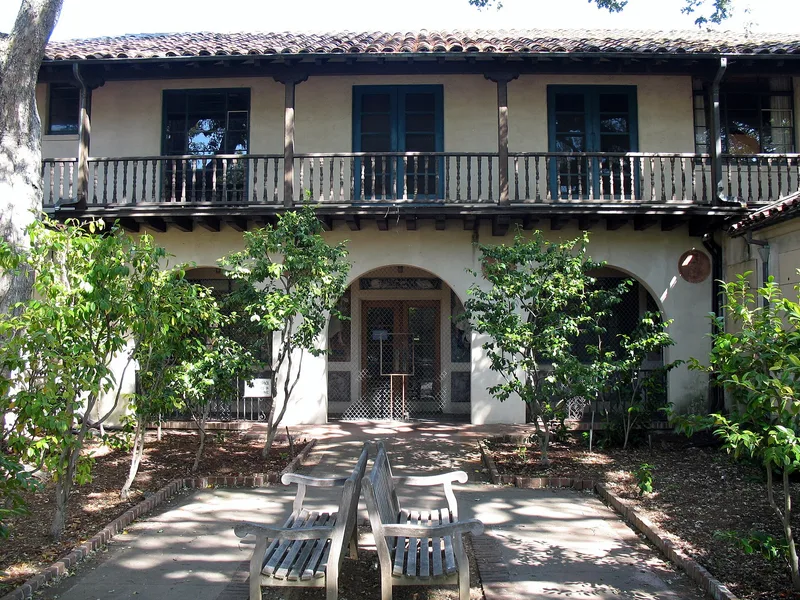 Palo Alto Medical Clinic, Palo Alto, California
