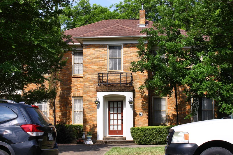 Roberts Clinic, Austin, Texas