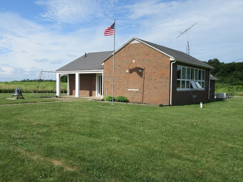 North Bass School, Isle St. George, Ohio