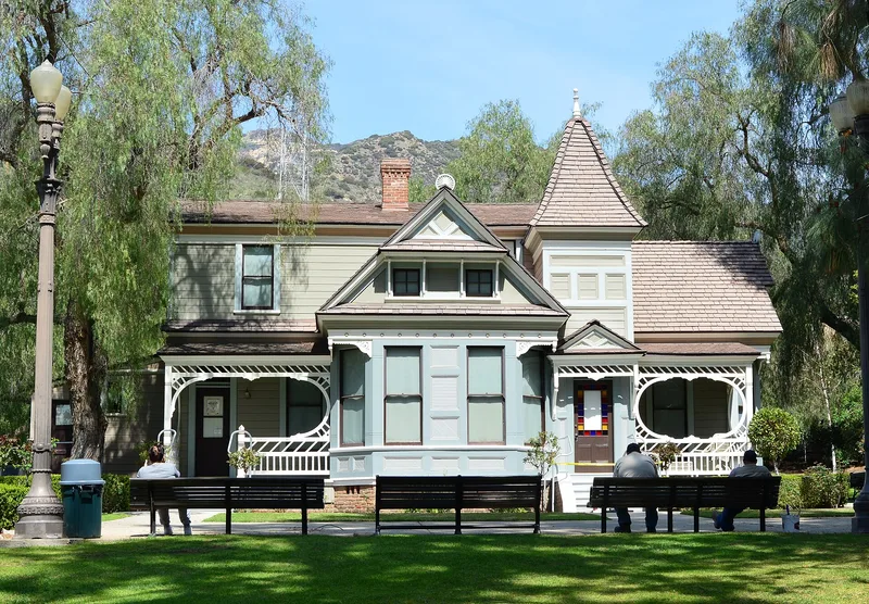 Doctors House, Glendale, California