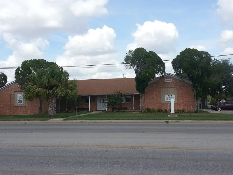 Lott-Canada School, Beeville, Texas